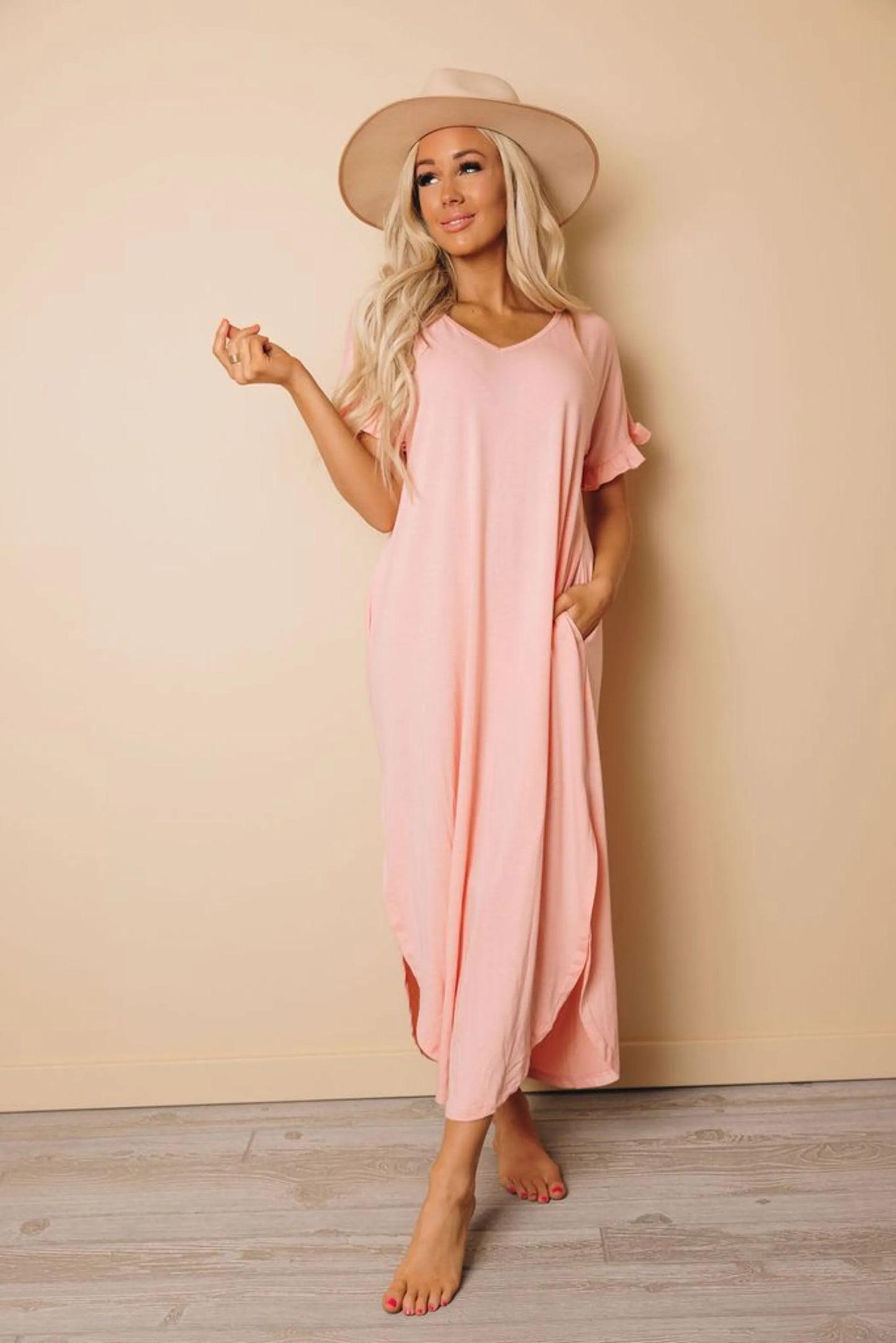 Skipper Loose V-Neck Maxi